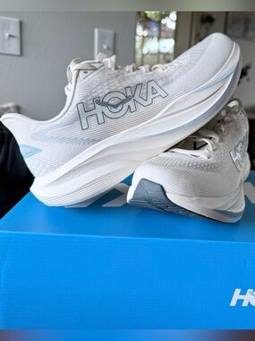 Hoka Mach 7